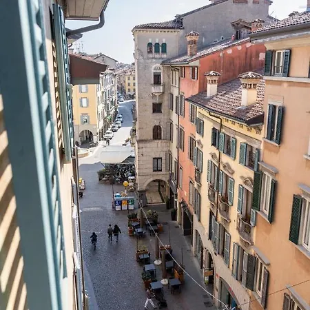 Centro Storico - Leonardo House Apartment Bergamo Exterior photo